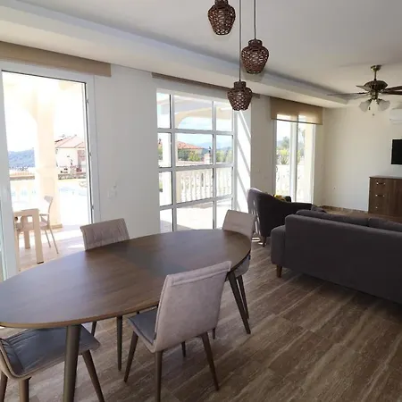 Joylettings Beyaz 3 Βίλα