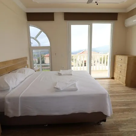 Βίλα Joylettings Beyaz 3 Φετιγιέ