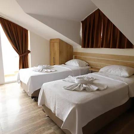 Joylettings Beyaz 3 * Φετιγιέ